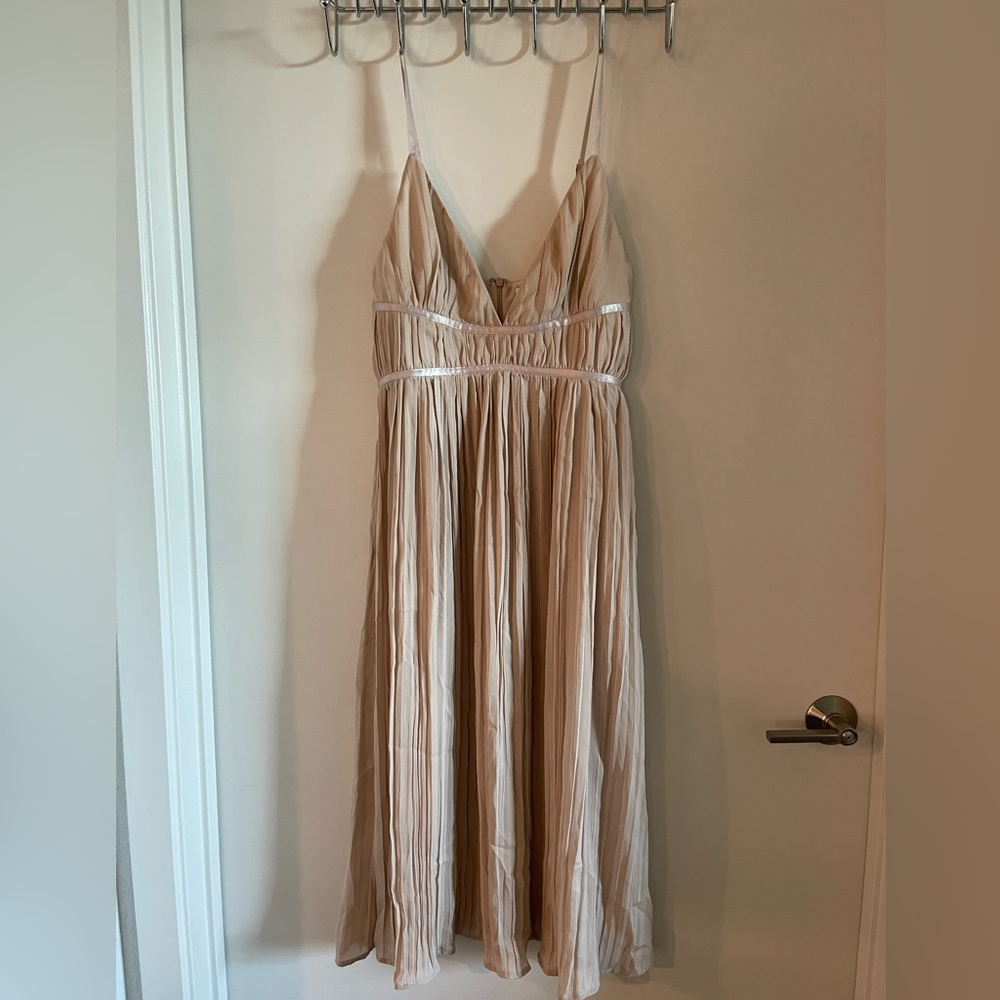 Song of Style biege midi pleated dress. Size S